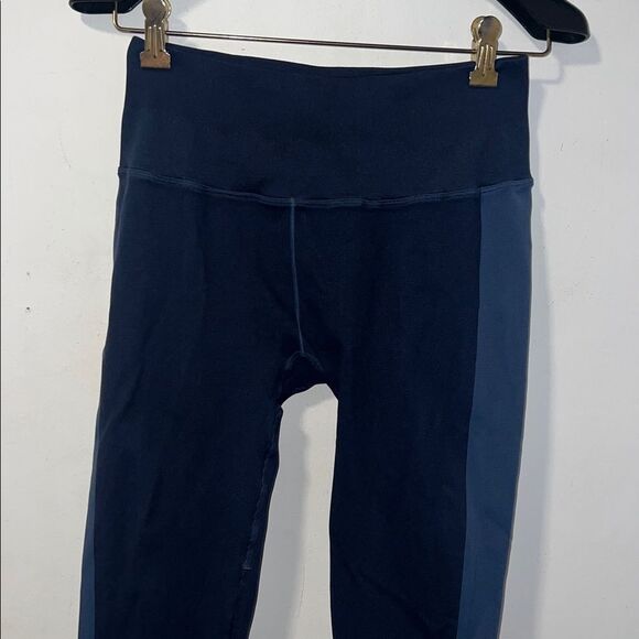 PELETON Navy Blue Seamless Leggings-L - Picture 3 of 8